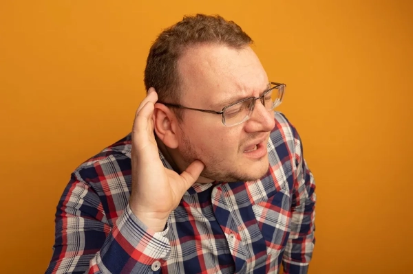 Tinnitus (Kulak Çınlaması) Nedir? Nasıl Tedavi Edilir?